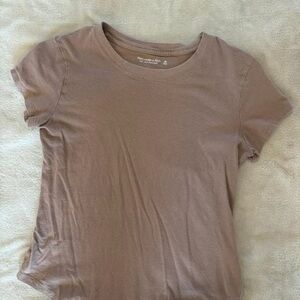 Abercrombie & Fitch Basic Tee